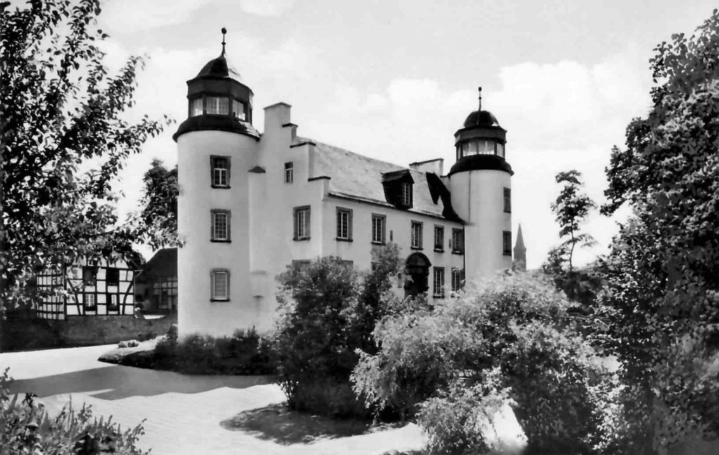 Schwadorfer Burg / Schallenburg DENKmalbruehl.de